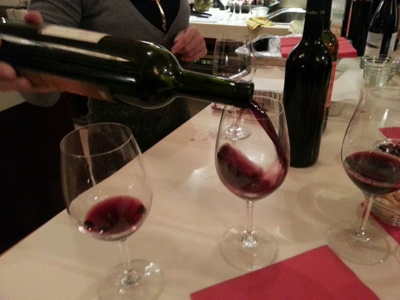Rome: Romantic Night Tour by Classic Fiat 500 - Piazza Navona to Trastevere: evening strolling with built-in breaks