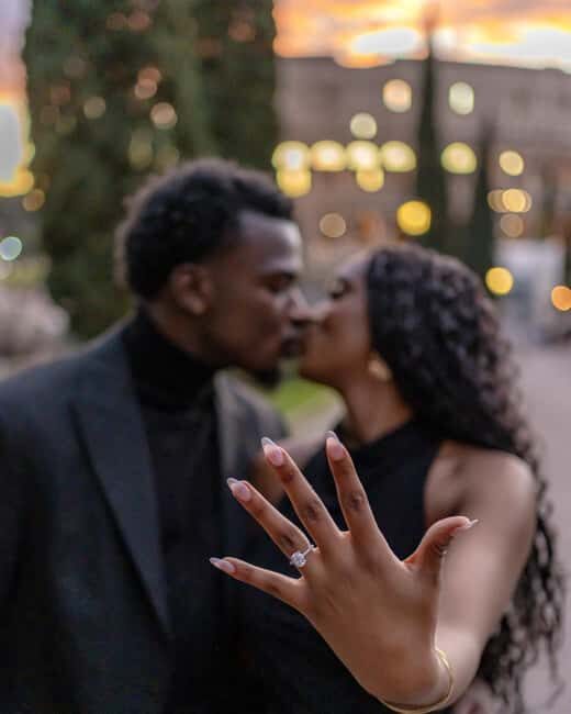 Rome: Romantic Proposal PhotoShoot - Meeting near Colosseo and starting at Largo Gaetana Agnesi