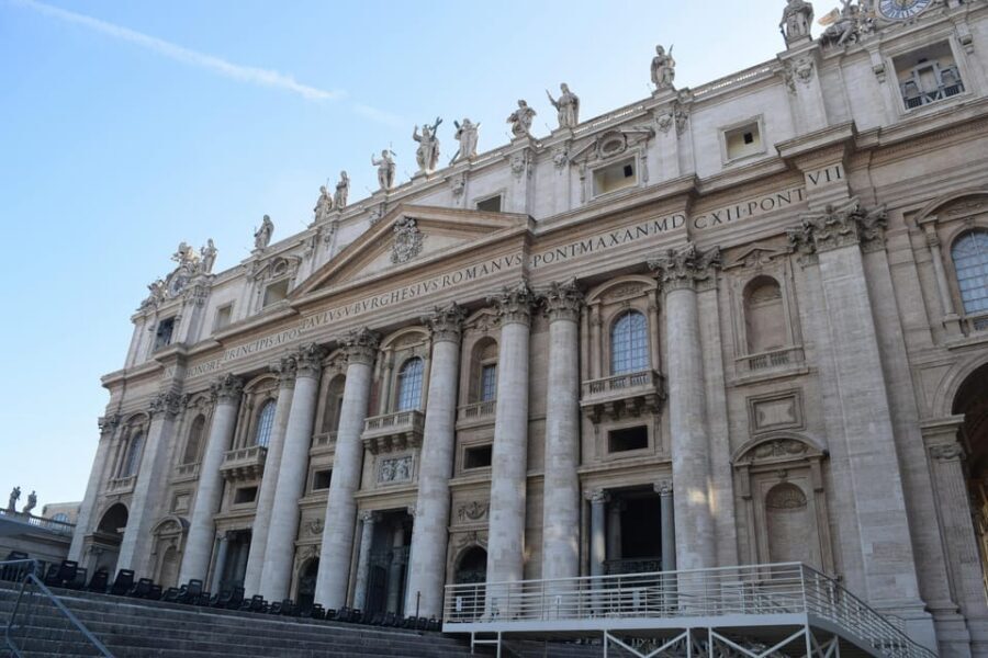 Rome: Saint Paul Outside the Walls Tour - Languages: English, Italian, and Ukrainian Explanations