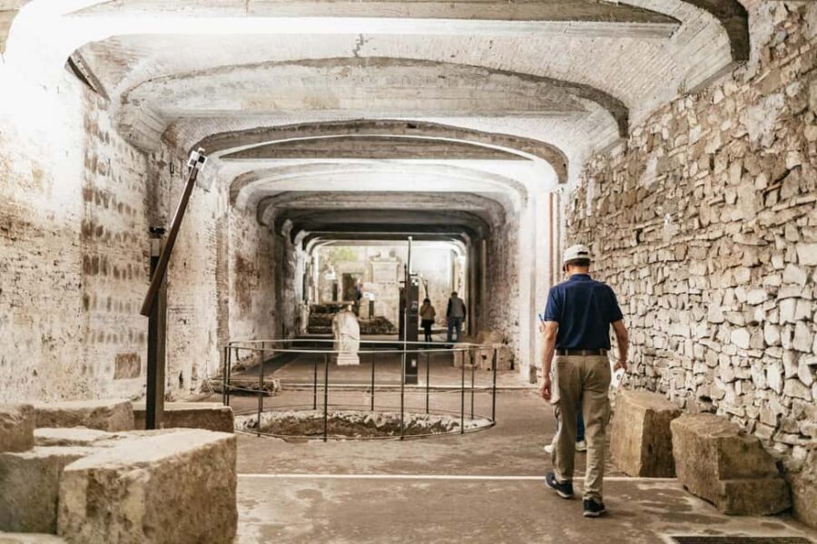 Rome: San Clemente Underground and Basilica Guided Tour - First stop: the 12th-century Basilica di San Clemente al Laterano (with gold mosaics)