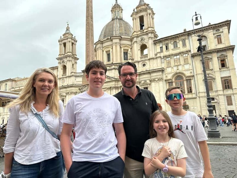 Rome: Scavenger Hunt For Kids with Prizes around City Center - Trevi Fountain Games: Coins, Symbols, and Quick Photo Missions