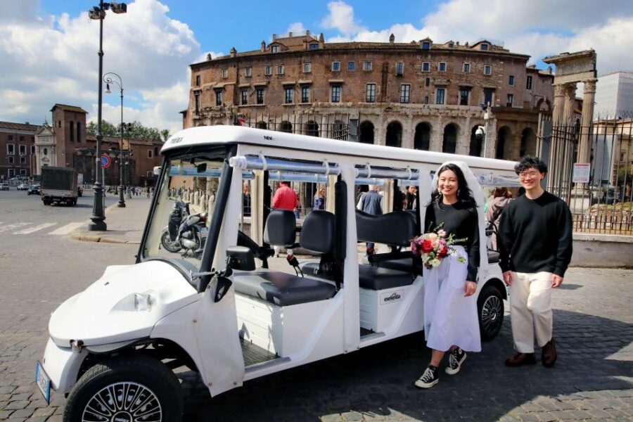 Rome: Small Group City Highlights Tour in Electric Cart - Where the tour starts by the Colosseum (and why that’s smart)