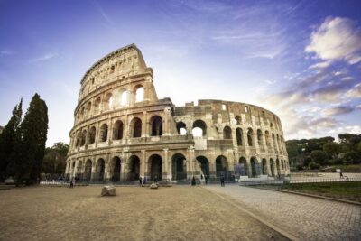 Rome: Small-Group Colosseum, Roman Forum & Palatine Hill - Small Group Pace, Radios, and the Value of Staying Organized