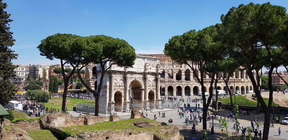 Rome: Small-Group Colosseum, Roman Forum & Palatine Hill - Palatine Hill: The Legends of Romulus and Remus, Made Walkable