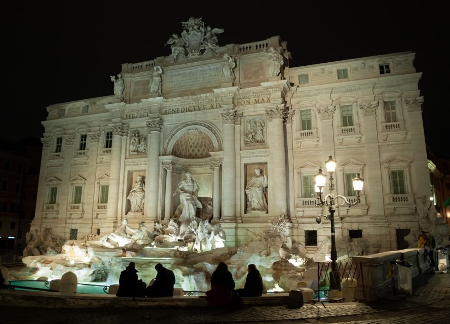 Rome: Small-Group Night Tour with Pizza and Gelato - Roman Forum and the Colosseum at night: classic sights, quick stops
