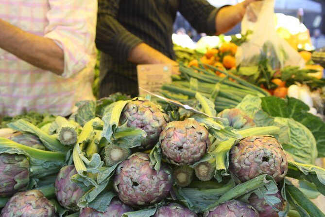 Rome: Small-Group Tasty Food Tour Around Farmers Market - Piazza Navona: cured meats, cheese, and a house-wine moment