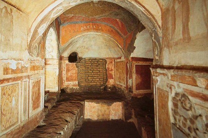 Rome: Small Group Underground Catacombs Tour - Photography and underground etiquette: what to do so the tour stays smooth