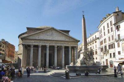 Rome Squares and Fountains: 3-Hour Walking Tour - Palazzo Spada’s perspective trick: seeing Borromini’s shortcut