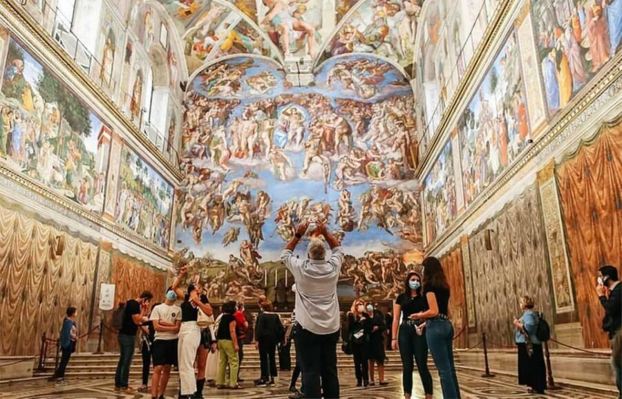 Rome: St. Peter’s Basilica Hosted Access with Audio Guide - Getting inside St. Peter’s: what hosted access changes