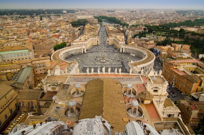 Rome: St.Peter's Basilica & Papal Tombs guided Tour - Underground grottoes and the Papal Tombs: where the story turns