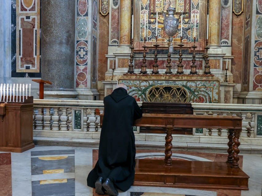 Rome: St. Peter’s Basilica, Tombs Tour & Optional Dome Climb - Key things that make this tour worth your time
