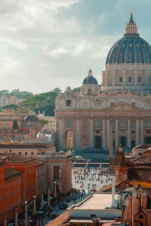 Rome: St. Peter's Basilica Tour with Underground - 150 years in the making: how construction shaped the experience