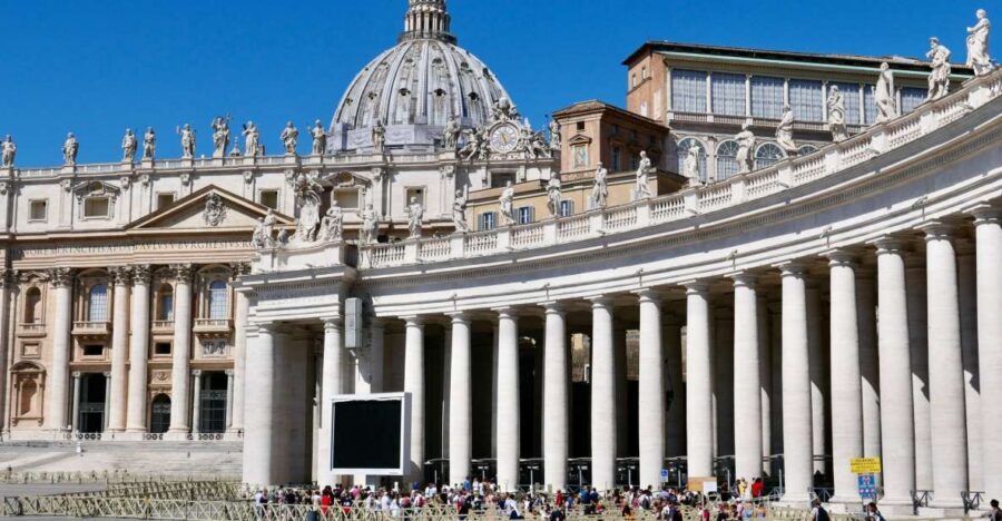 Rome: St. Peter's Basilica with Dome Private Tour - St. Peter’s Square: getting your bearings fast