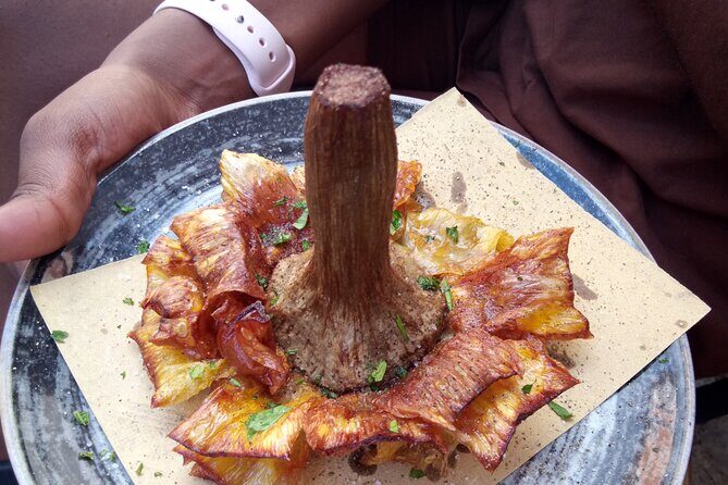 Rome Street Food Tour - History, Craft and Authentic Taste - Stop 1: Largo dei Librari skewers and your first glass