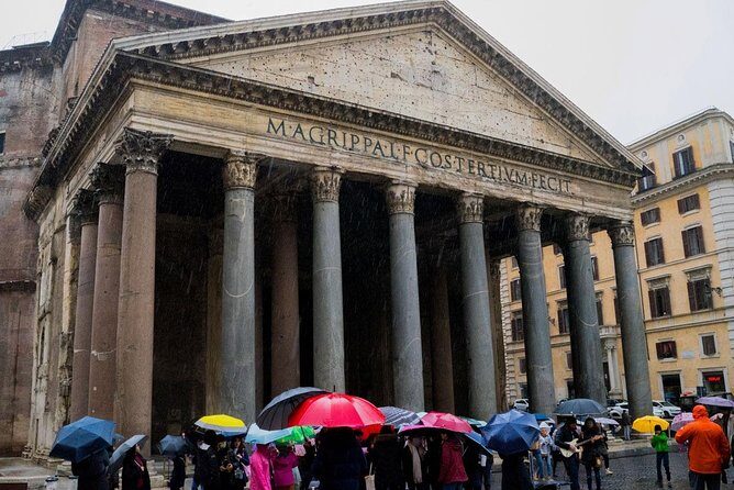 Rome Street Photography Lesson - Stop 1: Basilica di Santa Maria in Trastevere for Mosaics and Faces