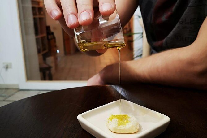 Rome Tasting Experience: Wine, Olive Oil and Local Bites - The wine part: 3 Lazio bottles, food pairing that makes sense