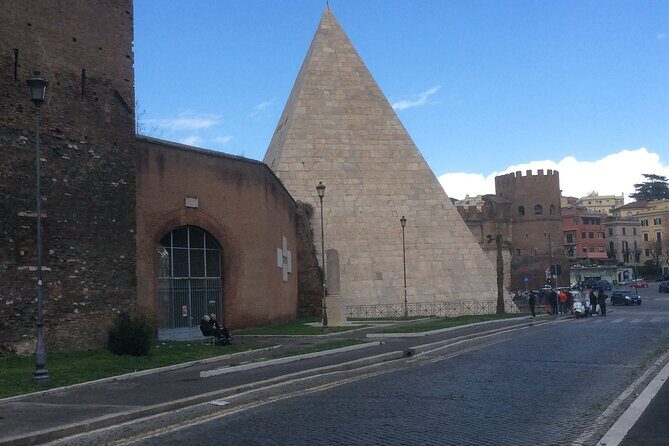 Rome Testaccio Market Walking food Tour and surrounding - Guides and the neighborhood stories that make the walk worth it