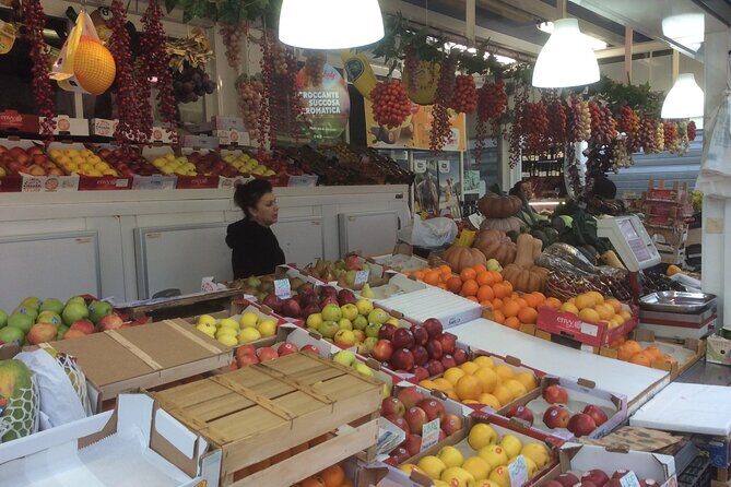 Rome Testaccio Market Walking food Tour and surrounding - Piazza Testaccio: the square that acts like a local front room