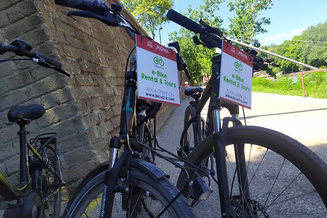 Rome Tiber cycle path: Electric & Muscle Rental Bike - Quick highlights before you roll