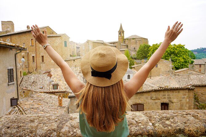 Rome to Orvieto Day Trip by Train with Duomo, Caves and Lunch - Orvieto’s hilltop arrival and the funicular shortcut