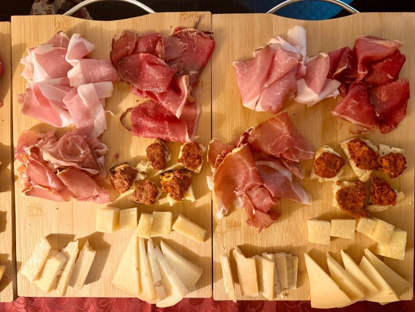 Rome: Traditional Food Tasting & Wine Pairing in Trastevere - Should you book Rome: Traditional Food Tasting & Wine Pairing in Trastevere?