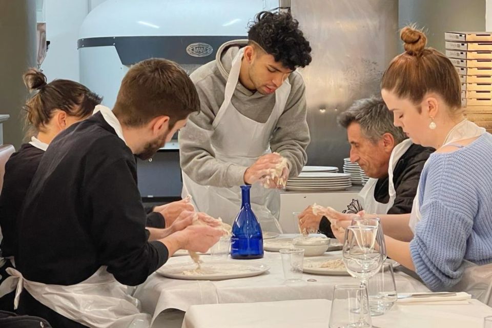 Rome: Traditional Pizza Cooking Class near Piazza Navona - Eating Your Pizza at the Osteria: Bruschetta, Wine/Beer, and Limoncello