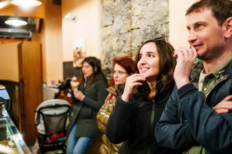 Rome Trastevere: A Full Meal Food Tour with a Local - Bakery break for crunchy handmade biscuits