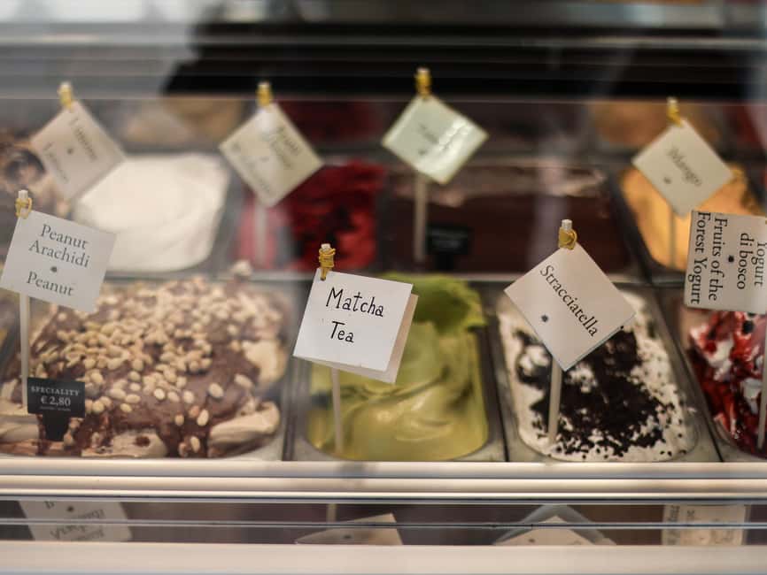 Rome Trastevere: A Full Meal Food Tour with a Local - Maritozzo (savory) and gelato for the sweet finale