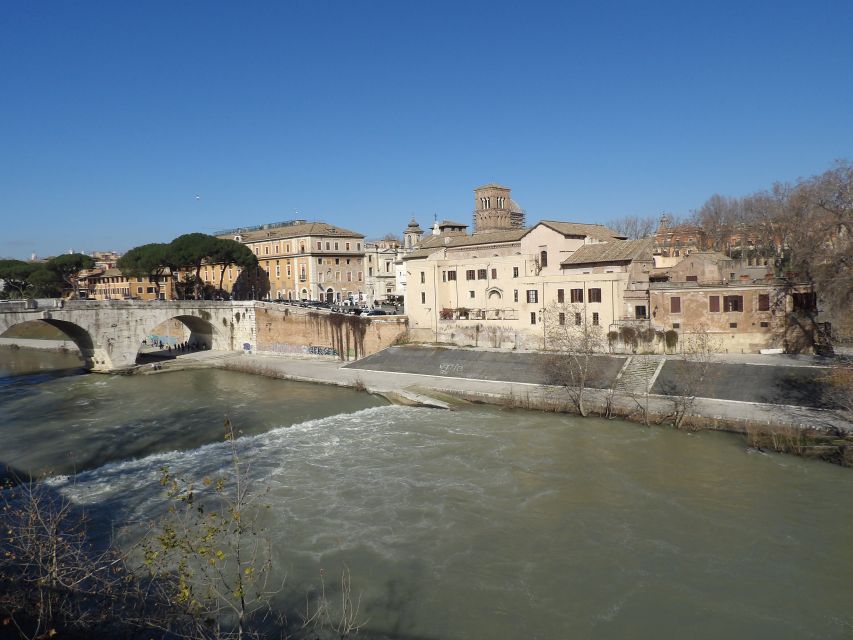 Rome: Trastevere and Jewish Ghetto Walking Tour - Rain or shine: what weather means for this route