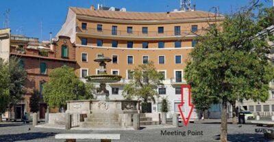 Rome: Trastevere and Roman Ghetto Guided Walking Tour - Trastevere walk-ups: Piazza di Santa Maria in Trastevere