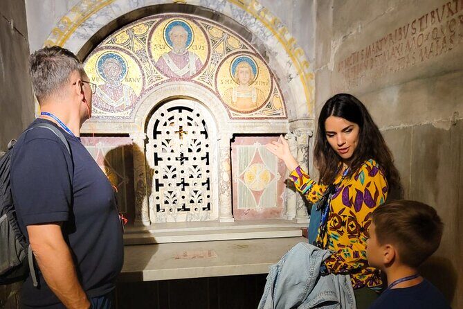 Rome: Trastevere Hidden Gems and Jewish Ghetto Small Group Tour - Stop 2: Santa Cecilia in Trastevere, the nuns’ access, and the underground apartment
