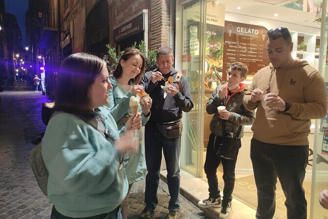 Rome: Trastevere street food and history tour - small group - Via della Lungaretta: the spine street for shops, plants, and snacks