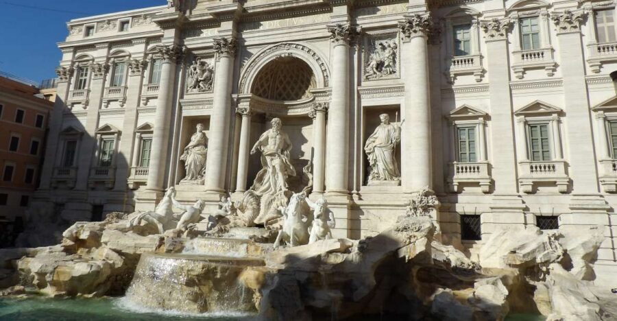 Rome: Trevi Fountain and Navona Square Underground Tour - Trevi Fountain and the domus aqueduct: the wish meets the plumbing