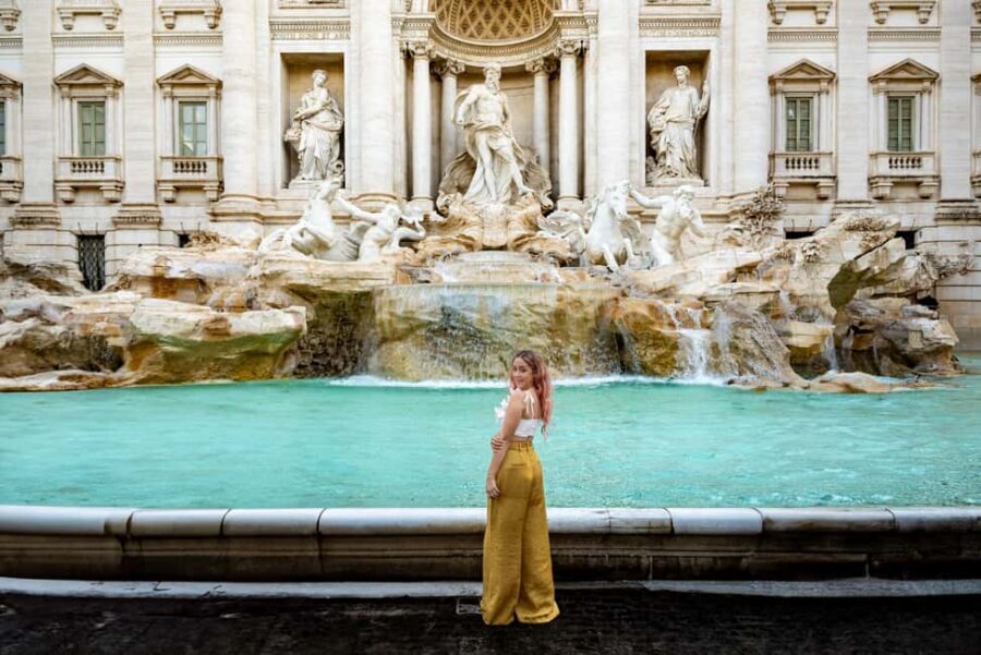 Rome: Trevi Fountain Private Early Morning Photoshoot - The nearby side streets and quieter corners