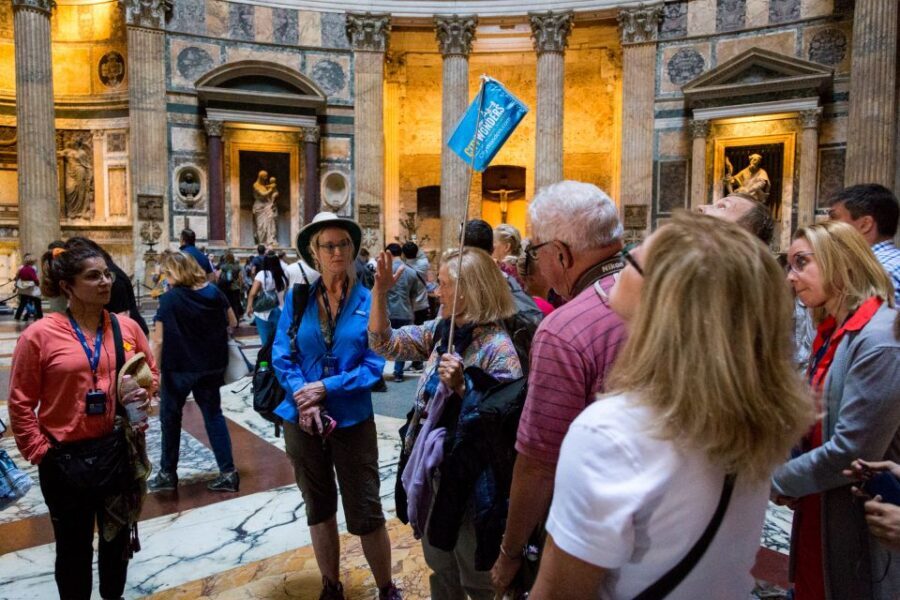 Rome: Trevi Fountain, Spanish Steps & Pantheon Walking Tour - Trevi Fountain without the coin toss: what to notice in 20 minutes
