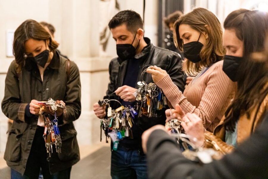 Rome: Turning the Lights on at the Vatican Museums - Gianni Crea and the Key Master role: the moment you remember