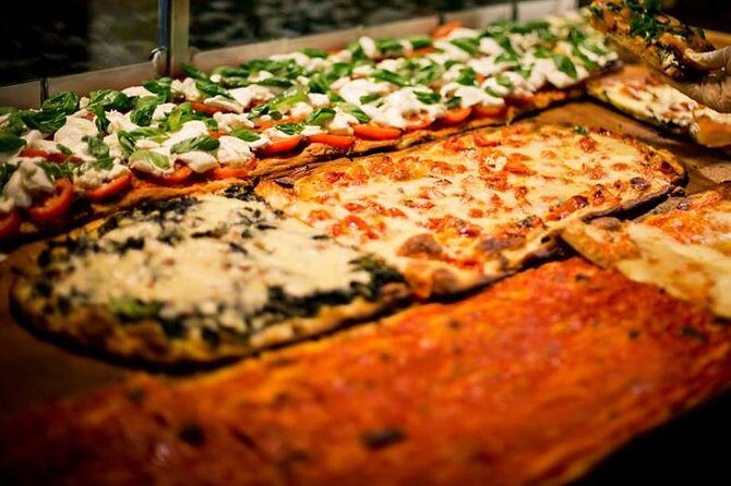 Rome: Ultimate Street Food Tour in the Old Town by Do Eat Better - Stop 1: Campo de’ Fiori and scrocchiarella Roman pizza