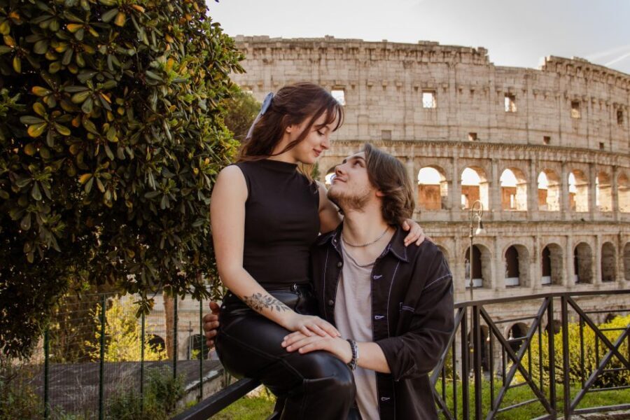 Rome: Unforgettable Photoshoot Experience in Colosseum - Who should book this Colosseum shoot