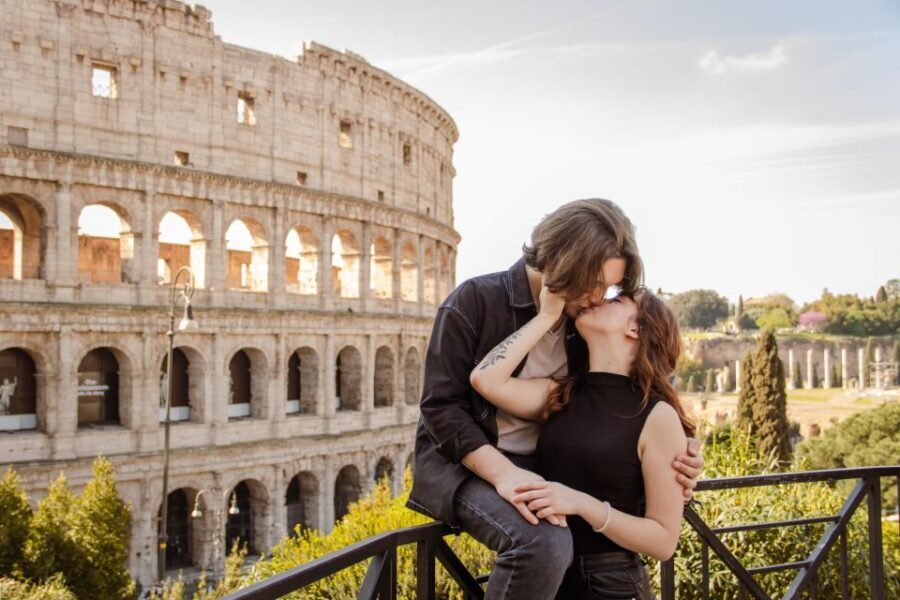 Rome: Unforgettable Photoshoot Experience in Colosseum - Why this Colosseum photoshoot is better than self-shot pics