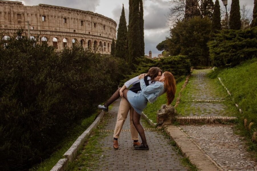 Rome: Unforgettable Photoshoot Experience in Colosseum - The flow of the shoot: from meeting to Colosseum photo time