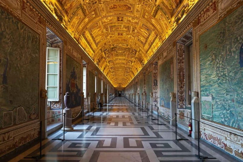 Rome: Vatican City Skip-the-Line Guided Tour - Meeting at Borgo Vittorio 38: timing and clothing that prevent problems