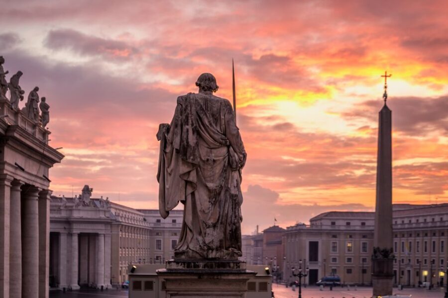 Rome: Vatican Museum and Sistine Chapel Group Tour - Sistine Chapel: what the tour sets you up to notice