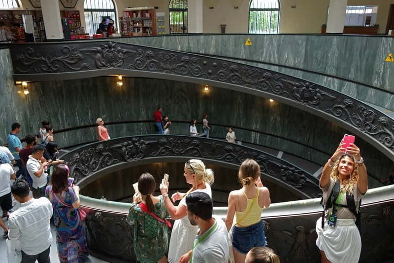 Rome: Vatican Museum and Sistine Chapel Semi Private Tour - Vatican Museums: how the guide helps you read the art