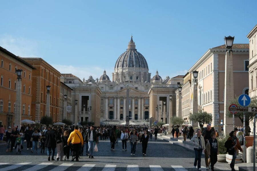 Rome: Vatican Museum & Sistine Chapel Skip-the-Line Entry - Skip-the-Line Entry and Express Security: What Faster Really Buys You