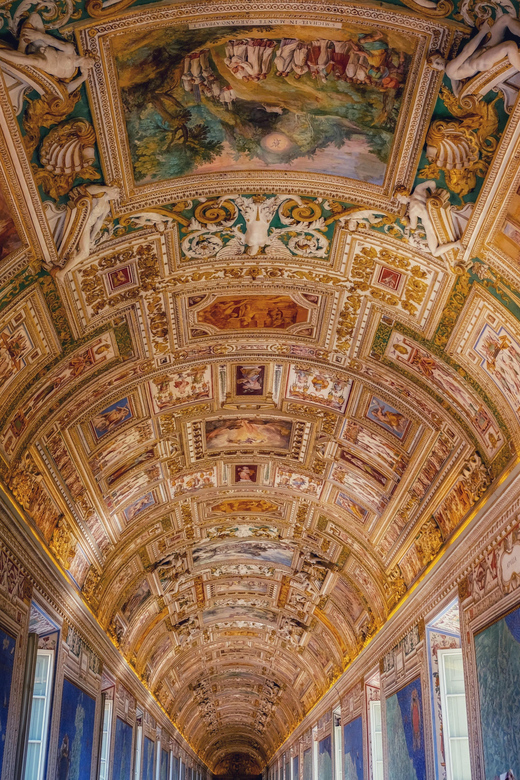Rome: Vatican Museums and Sistine Chapel Fast Track Entry - Meeting Your Host Near the Vatican (And How to Find Them)