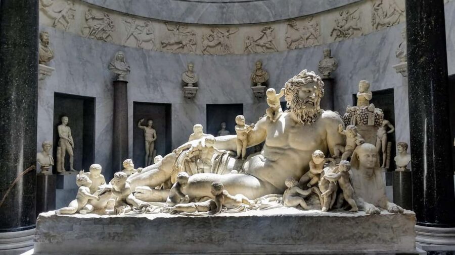 Rome: Vatican Museums and Sistine Chapel Guided Tour - Meeting point near Caffè Vaticano: start smoothly