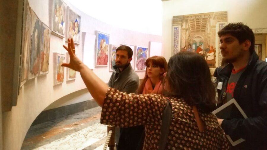 Rome: Vatican Museums and Sistine Chapel Private Tour - Meeting point at Caffe Vaticano: how you’ll find the guide