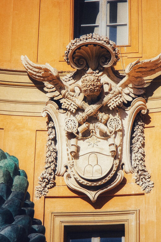 Rome: Vatican Museums and Sistine Chapel Skip-the-Line Entry - Crowds and the no-guide setup: good match or bad fit?