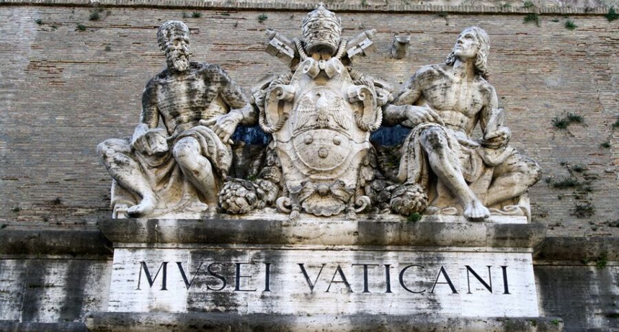 Rome: Vatican, Sistine Chapel, St. Peter Early Morning Tour - Raphael Rooms: A short stop with big results (but not always guaranteed)