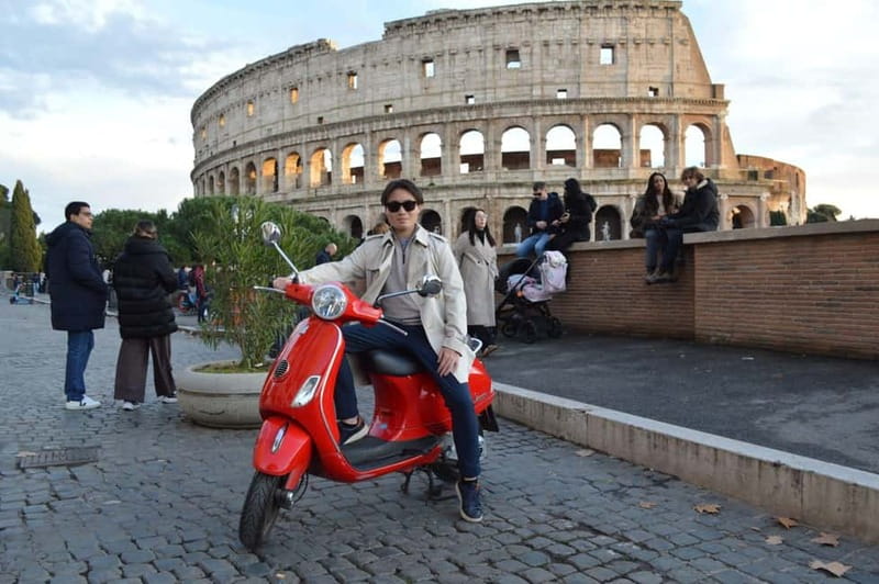 Rome Vespa: City Highlights Sightseeing Tour by Vespa - The Colosseum Zone: Start Strong on Ancient Rome Streets